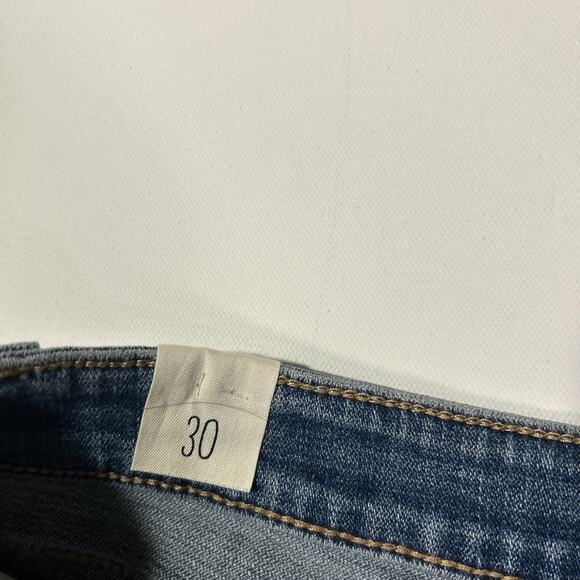 Cosmic Blue Love NWT Jean Shorts in Riptide Washed Cuffed Hem Size 30 - Picture 5 of 7